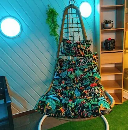 Maison De Restylée Avec Jardin, Proche Gare Hébergement de vacances Dunkirk