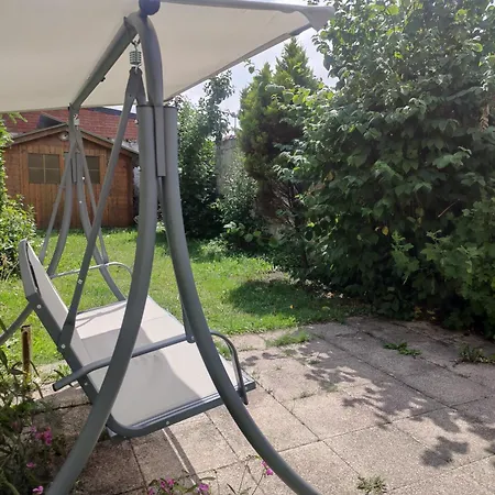 Maison De Restylée Avec Jardin, Proche Gare Hébergement de vacances *