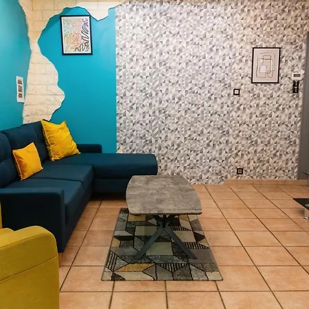 Maison De Restylee Avec Jardin, Proche Gare Dunkierka