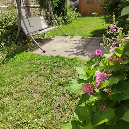 Maison De Restylee Avec Jardin, Proche Gare Feriehus