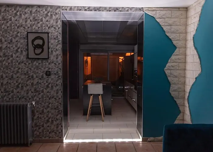 Hébergement de vacances Maison De Restylée Avec Jardin, Proche Gare *