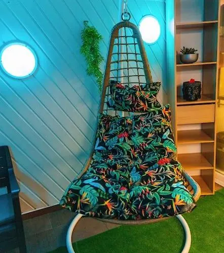 Maison De Restylée Avec Jardin, Proche Gare Hébergement de vacances Dunkirk